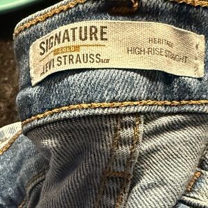 Signature by Levi Strauss Heritage High Rise Straight Jeans